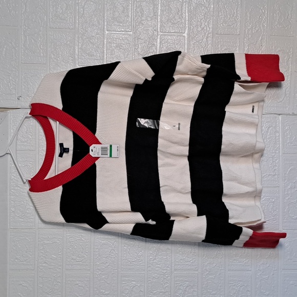 Nautica Striped V Neck Sweater Black White Red - Picture 3 of 10